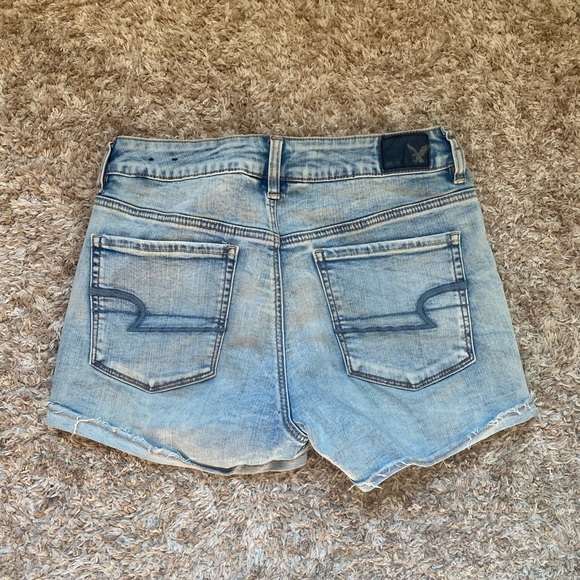 American Eagle hi-rise shorts - Picture 3 of 5